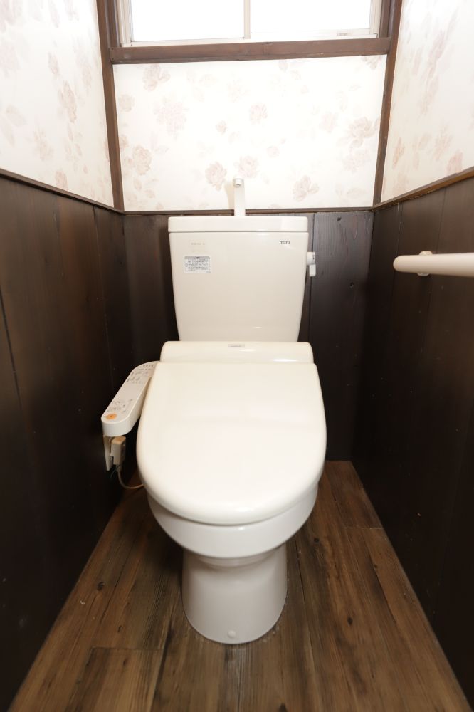 【トイレ】　うれしいウォシュレットトイレ完備