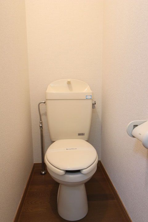 【トイレ】　写真は別部屋です
