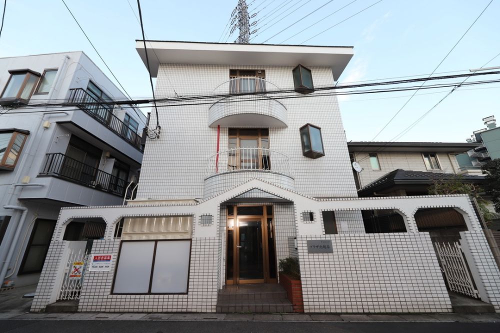 プラザ北越谷北越谷の1k賃貸マンション 初期費用9万円以内です 小型犬または猫一匹まで飼育可 礼金 1ヶ月 賃料 3 000円 退去時クリーニング 費用不要 故意過失を除く お家賃1ヶ月分無料 家電プレゼント有り 電子レンジ 冷蔵庫 洗濯機 人気の