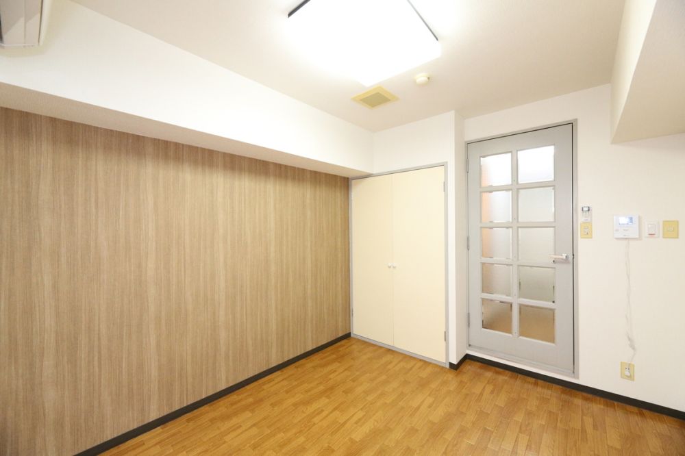 【その他部屋・スペース】　白を基調とした明るいお部屋です